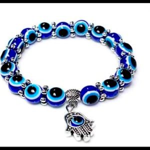 NEW EVIL EYE BRACELET with Hamsa Blue, White, Silver Beads Jewelry